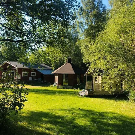 Alpesi faház Pihlajamaeen Lomamoekit *