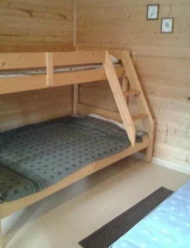 Chalet Pihlajamaeen Lomamoekit *